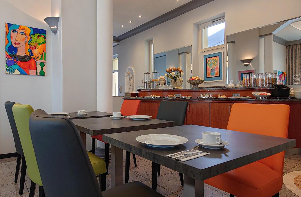 Apartment Hotel KRAL - BUSINESS HOTEL&SERVICED APARTMENTS Erlangen Buitenkant foto