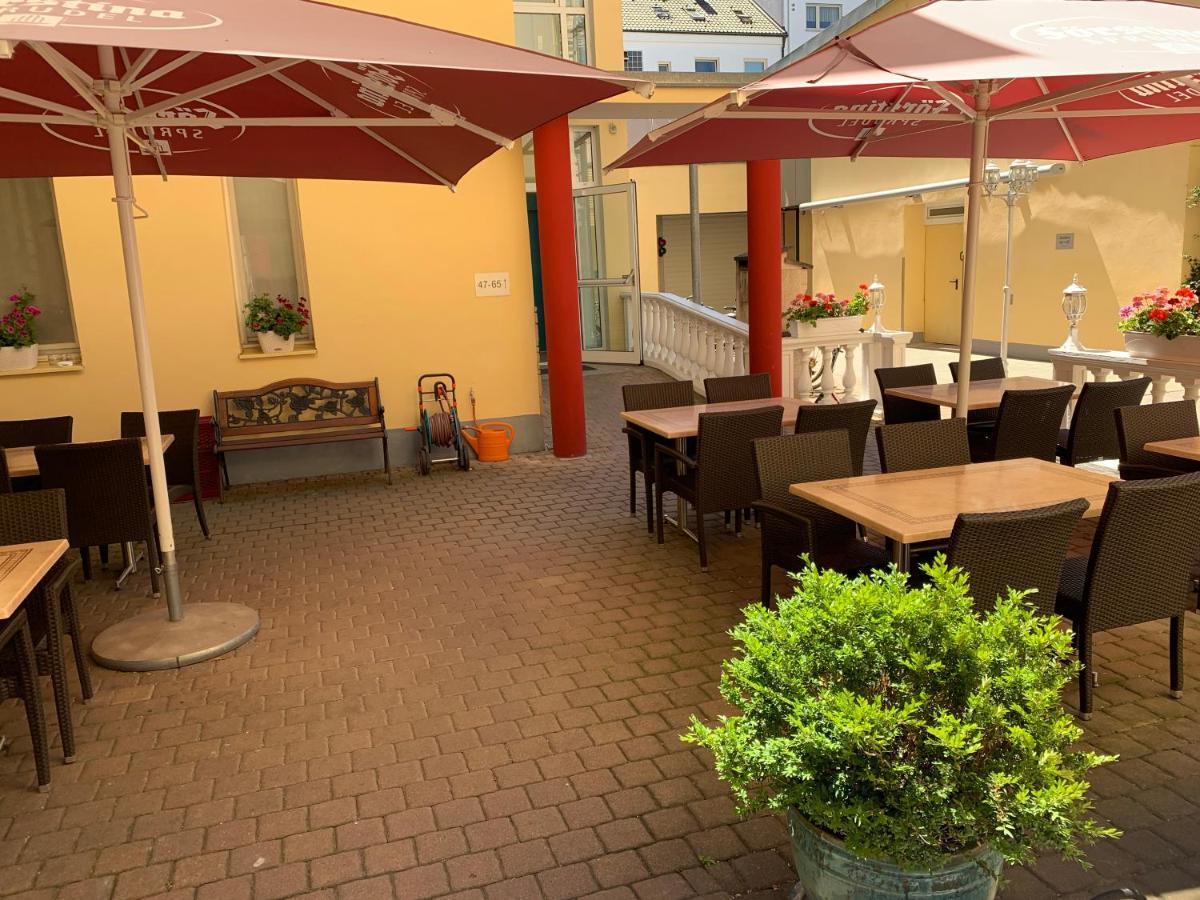 Apartment Hotel KRAL - BUSINESS HOTEL&SERVICED APARTMENTS Erlangen Buitenkant foto
