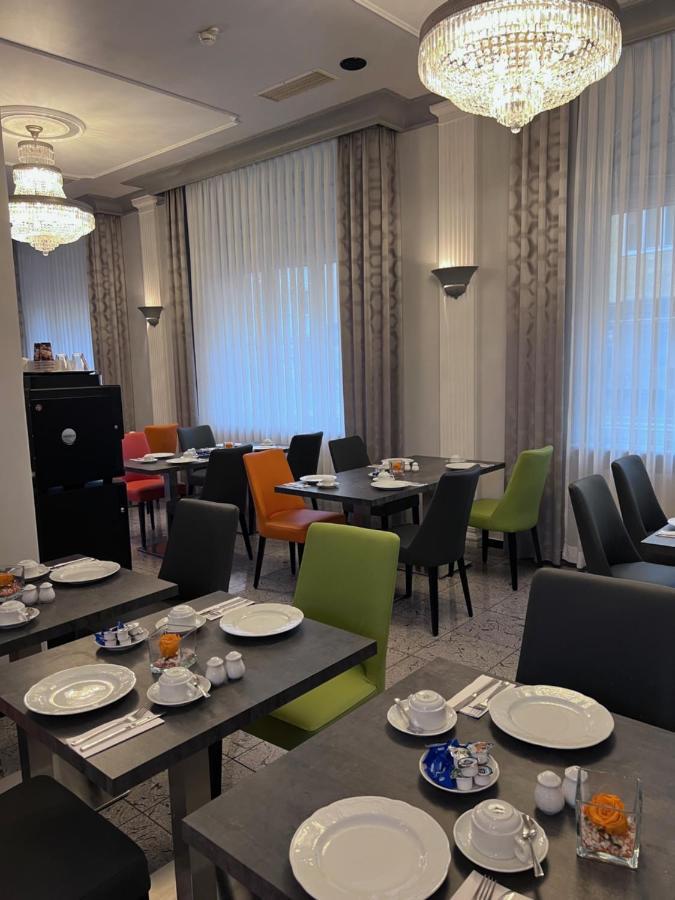 Apartment Hotel KRAL - BUSINESS HOTEL&SERVICED APARTMENTS Erlangen Buitenkant foto