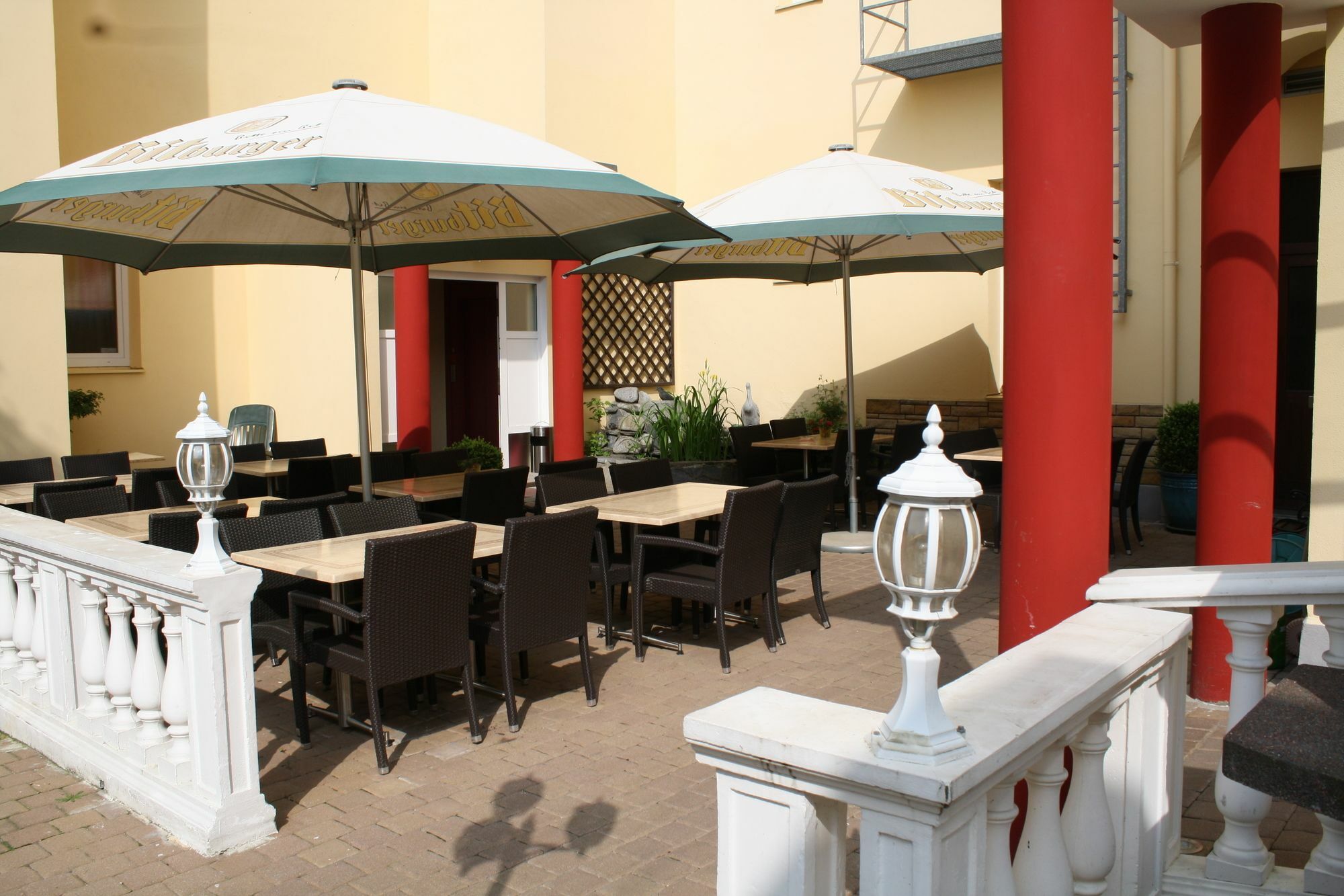 Apartment Hotel KRAL - BUSINESS HOTEL&SERVICED APARTMENTS Erlangen Buitenkant foto