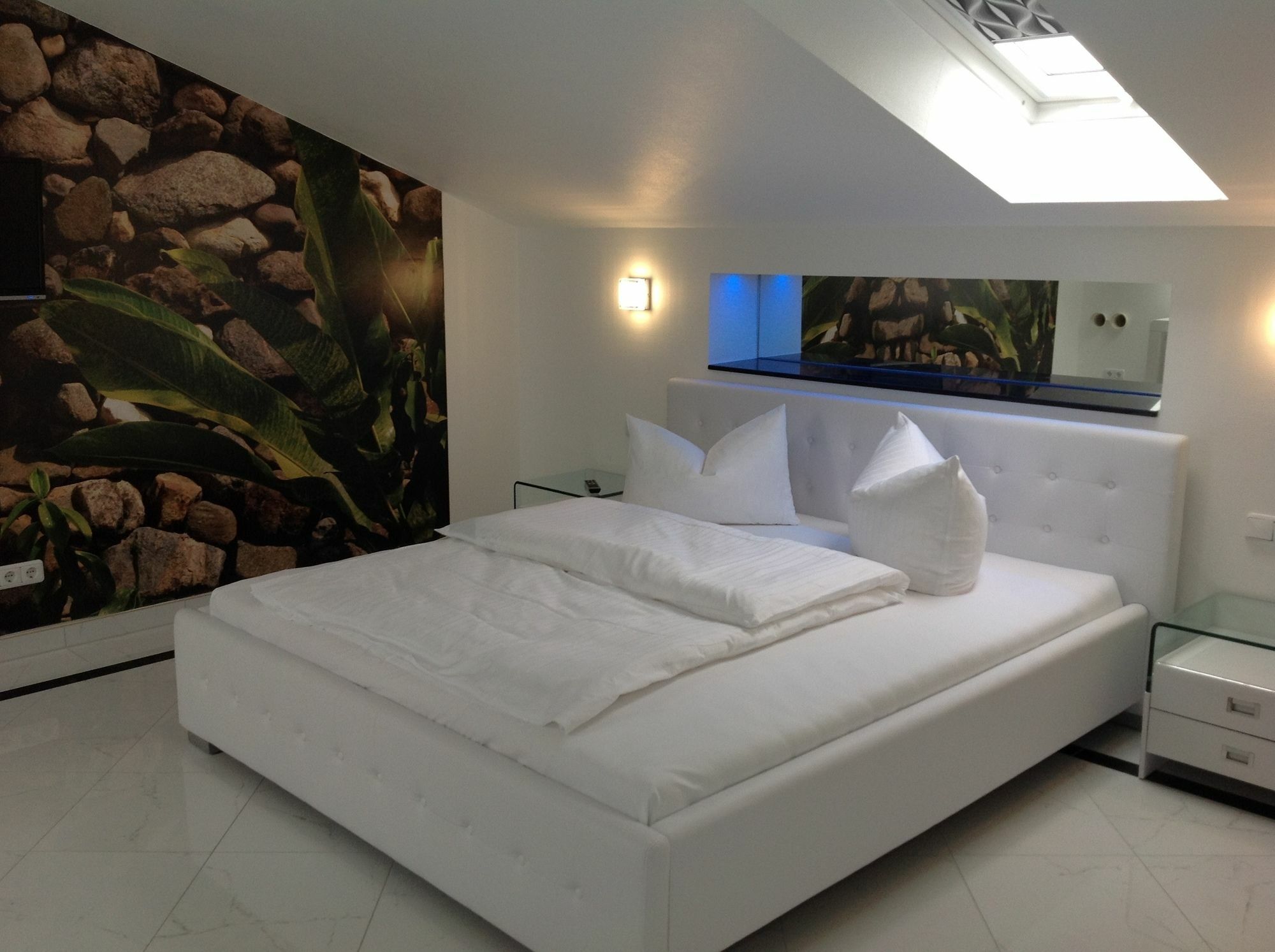 Apartment Hotel KRAL - BUSINESS HOTEL&SERVICED APARTMENTS Erlangen Buitenkant foto